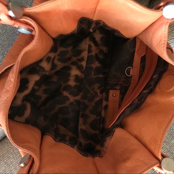 B MAKOWSKY ๐บ ๐ imprinted Leather, Shoulder hobo bag,purse. Lt. Orange - Picture 6 of 13